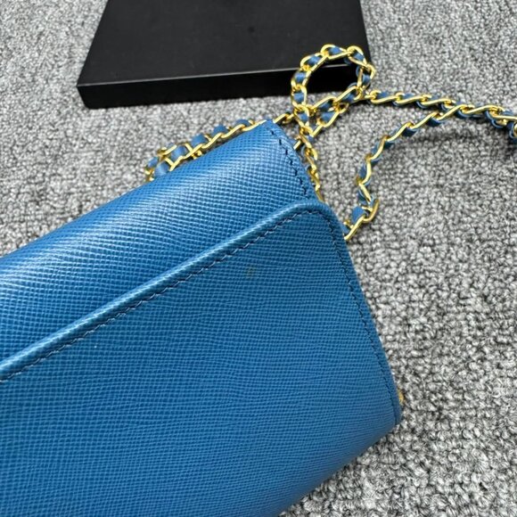 Prada Leather Shoulder Bag 450-032725 - Picture 7 of 14